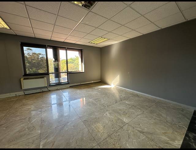 317M² OFFICE TO LET IN WOODMEAD